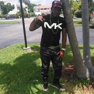 Meet your Posher, Dadoo